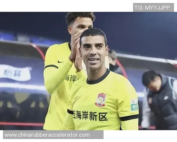 亚特兰大对阵海法首发阵容揭晓双方球员状态分析与战术布局探讨